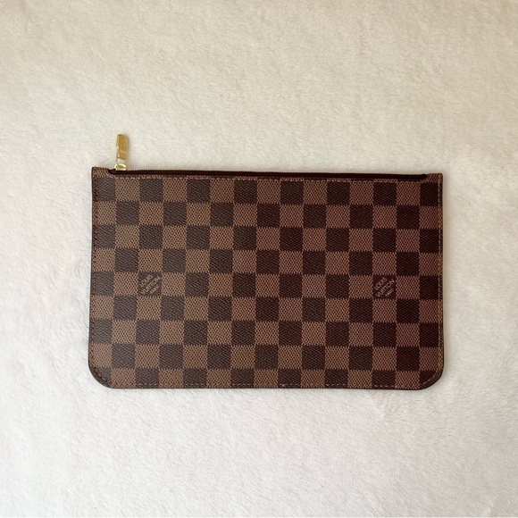 𝅺LOUIS Vuitton- Neverfull GM matching pouch /wallet- New condition - Picture 1 of 9
